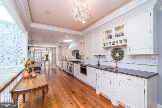 5653 Fenwick Dr Alexandria Va 22303 Realtor Com