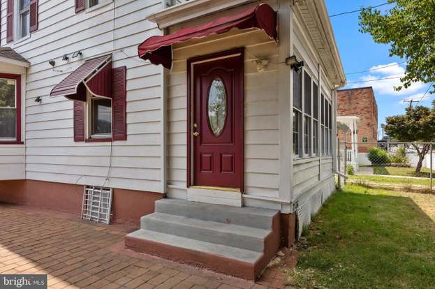 2136 Grant Ave, Philadelphia, PA 19115 | MLS# PAPH2373552 | Redfin