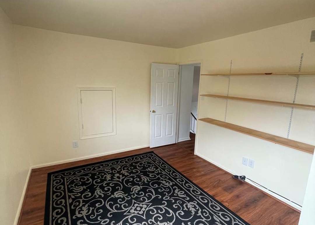 8446 Suffolk Pl, Philadelphia, PA 19153