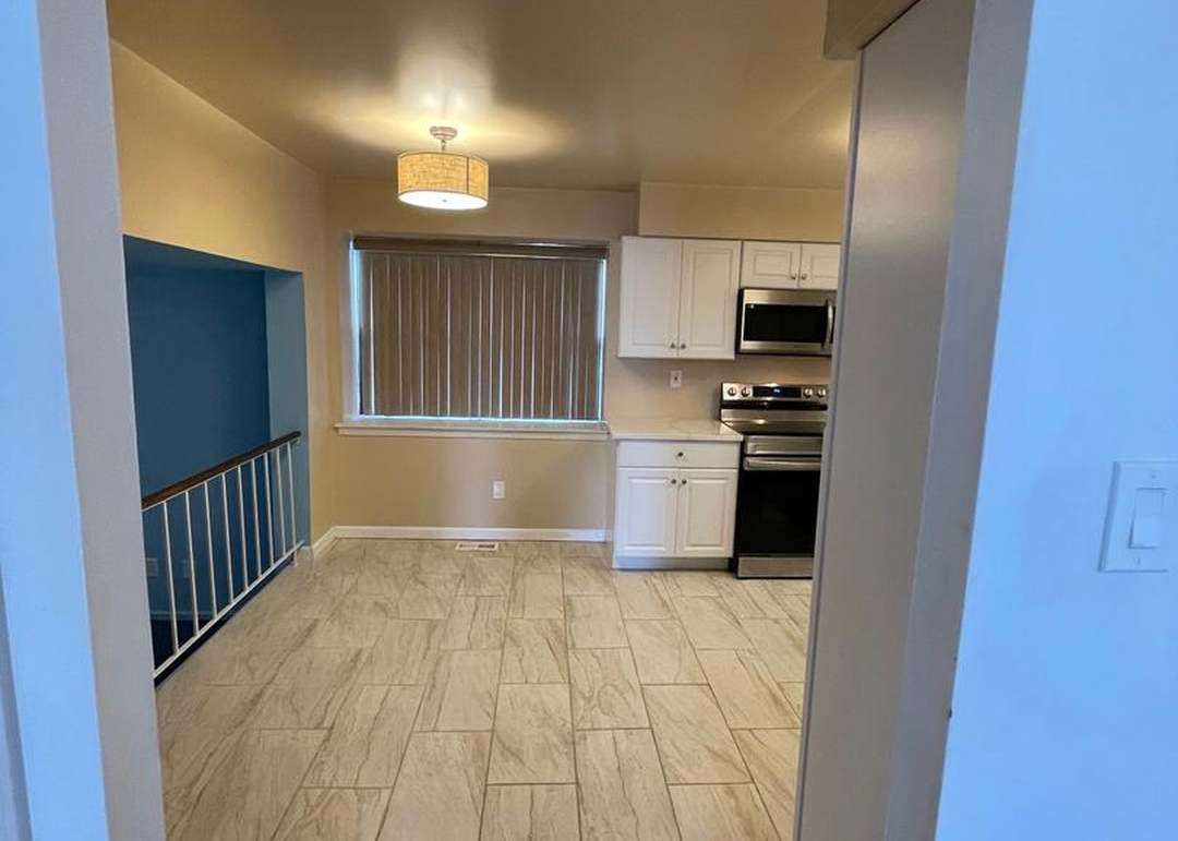8446 Suffolk Pl, Philadelphia, PA 19153