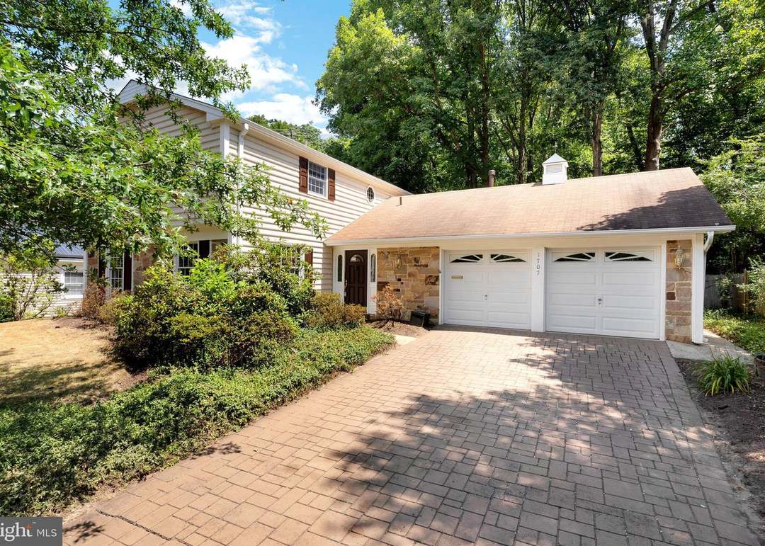 ハウス House  M.D 1707 Allerford Dr, Hanover, MD 21076 | Redfin