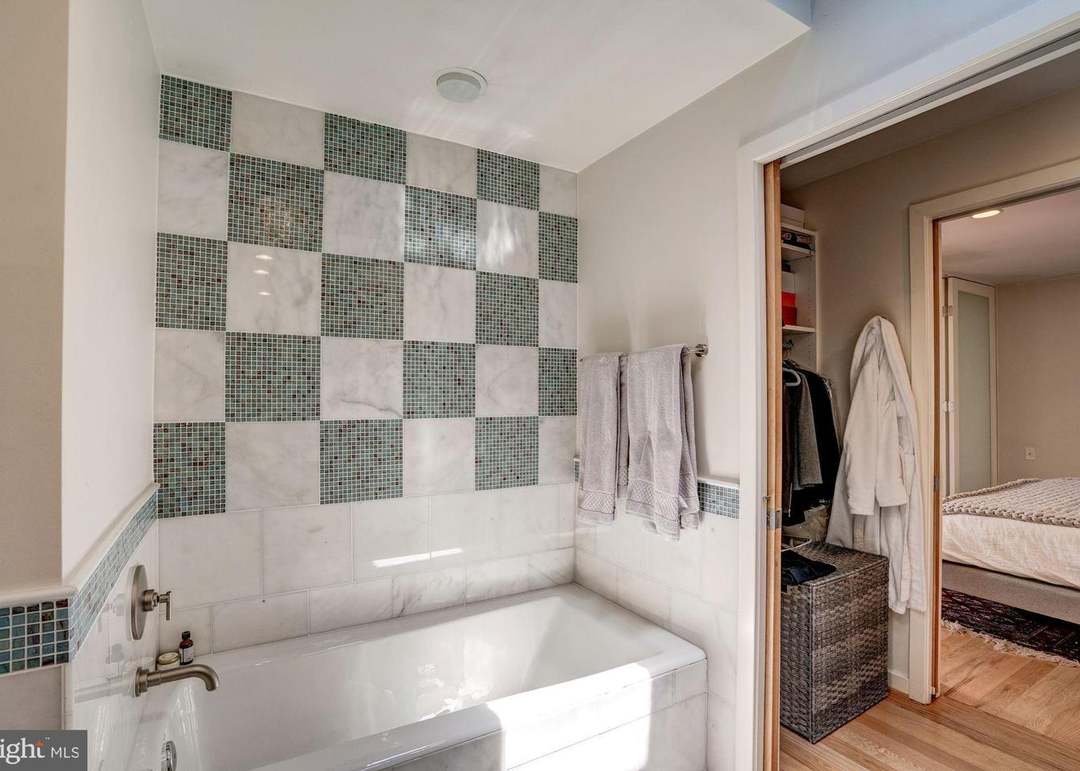1415 10th St NW #2, Washington, DC 20001
