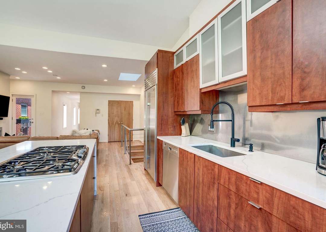 1415 10th St NW #2, Washington, DC 20001