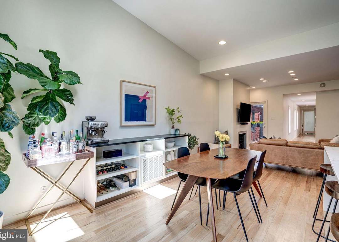 1415 10th St NW #2, Washington, DC 20001