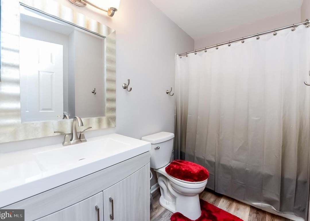 132 Brent Ct, West Deptford, NJ 08086
