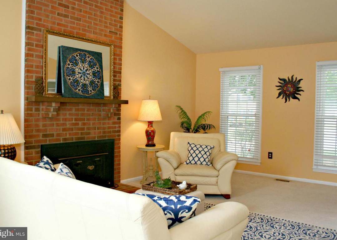 215 Winter Frost Ct, Sterling, VA 20165 | Redfin 215 Winter Frost Ct, Sterling, VA 20165 | Redfin