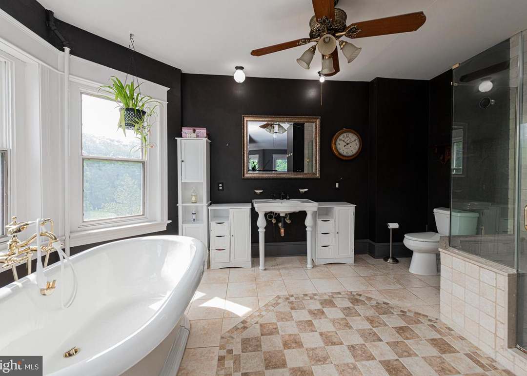 771 S Trappe Rd, Collegeville, PA 19426