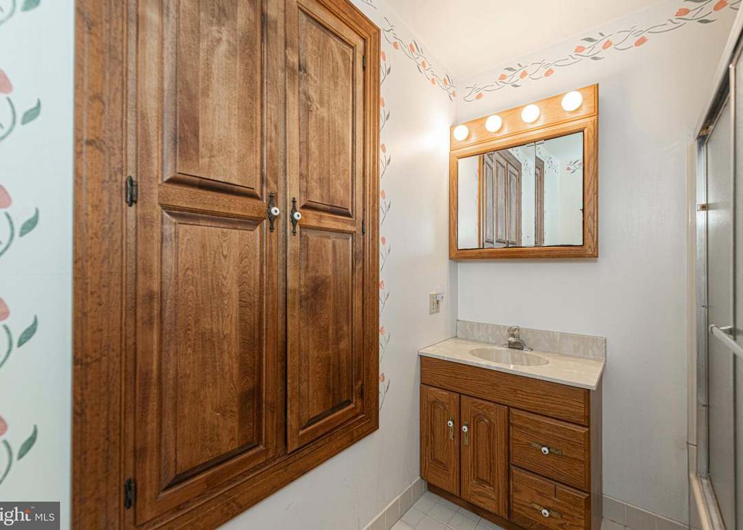 771 S Trappe Rd, Collegeville, PA 19426