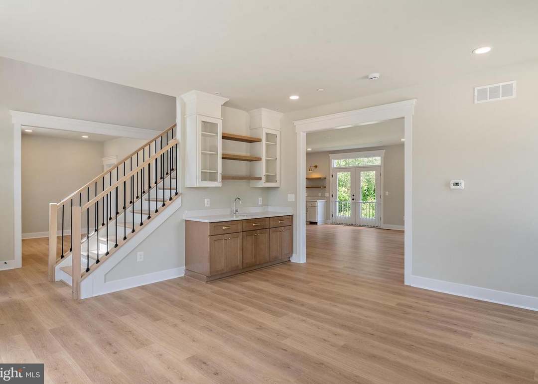 21 Stratford Dr, Severna Park, MD 21146