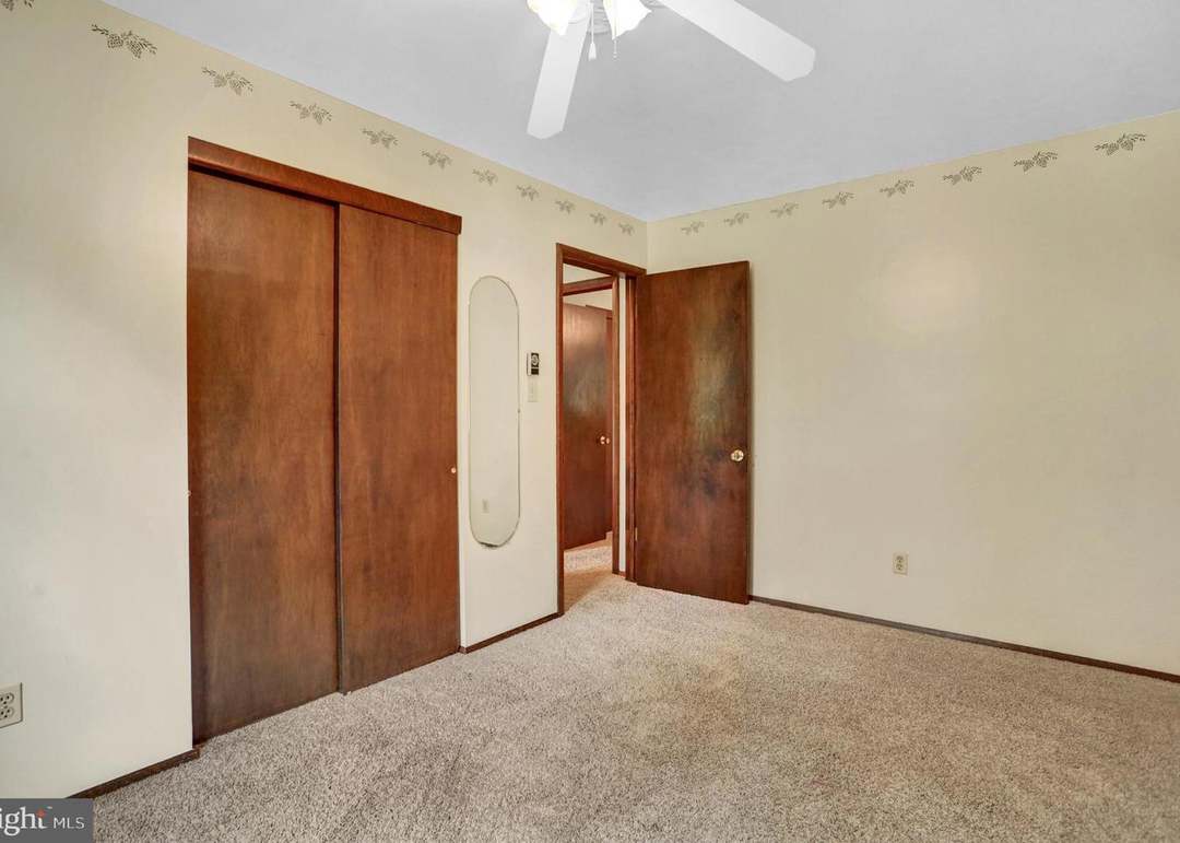 5886 Sheller Rd, Chambersburg, PA 17202