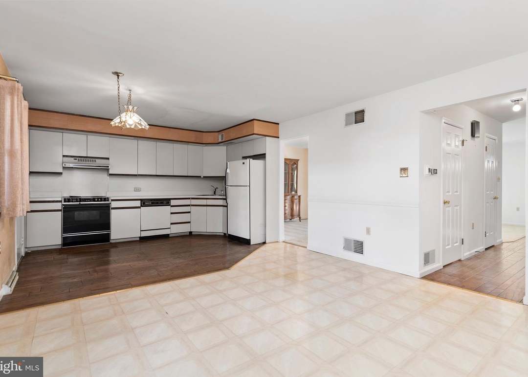 3806 Laraby Dr, Harrisburg, PA 17110