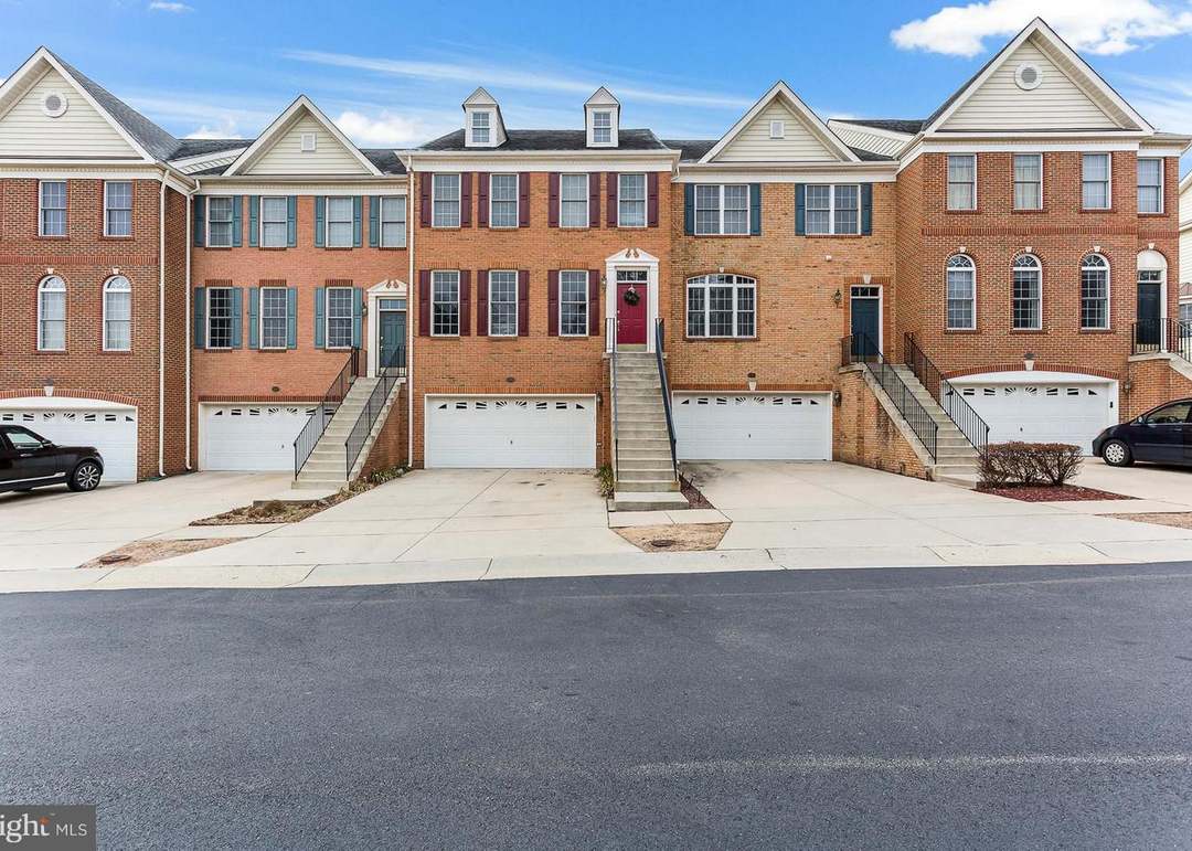 42917 Olander Sq, Chantilly, VA 20152 | Redfin
