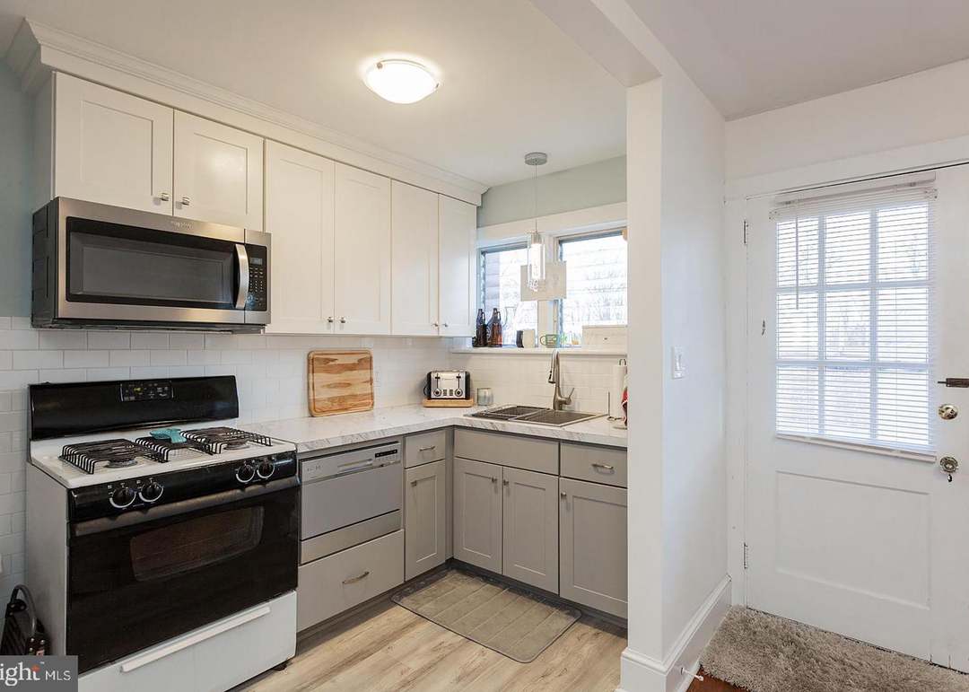 710 New Holland Ave, Lancaster, PA 17602