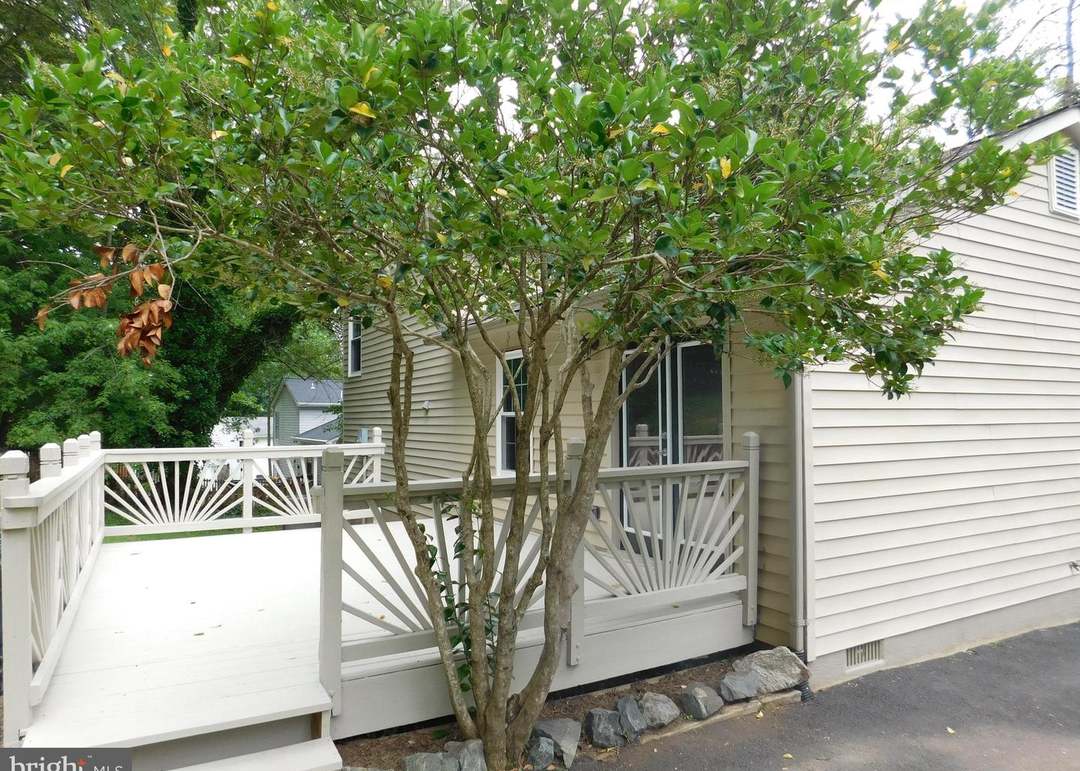 10910 Crestwood Dr, Spotsylvania, VA 22553