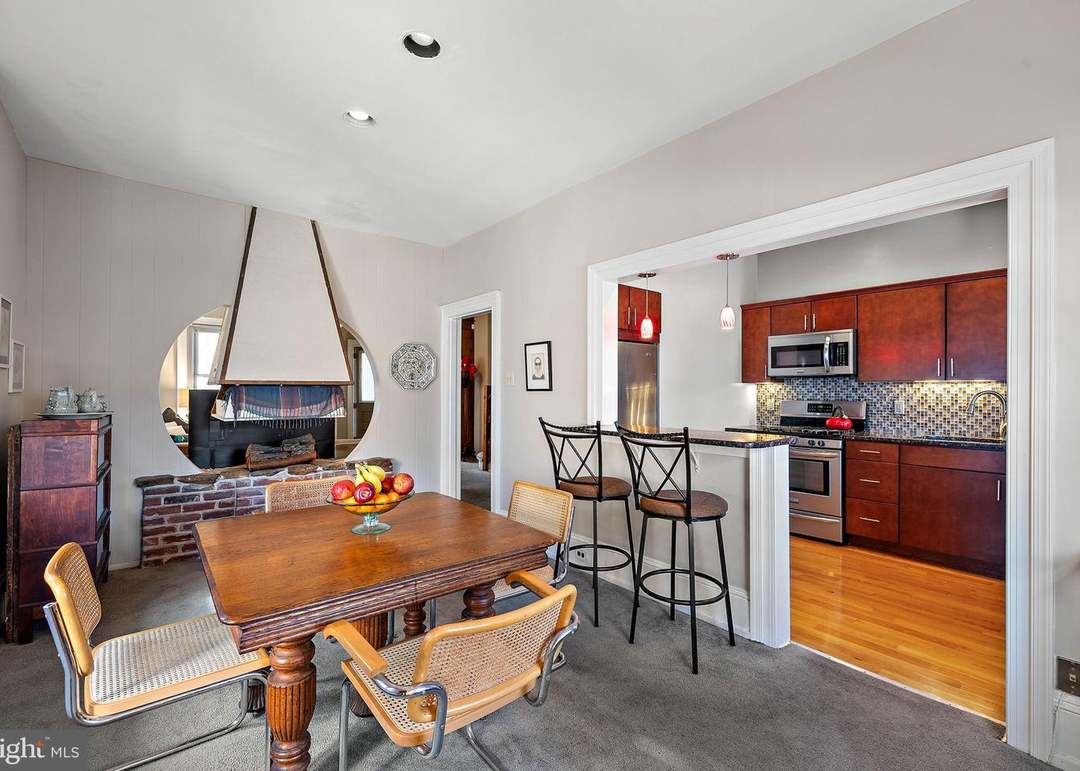 42 Bala Ave, Bala Cynwyd, PA 19004