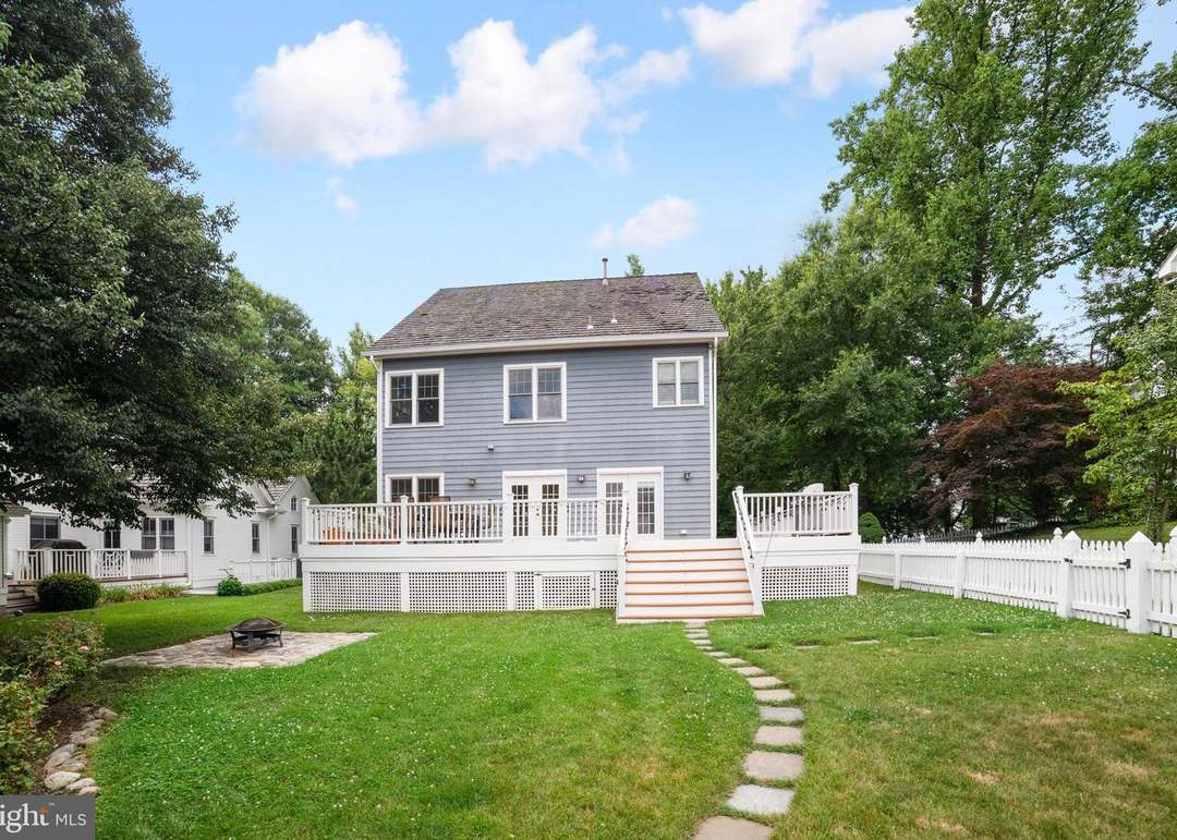 105 Midtown Rd, Gaithersburg, MD 20878
