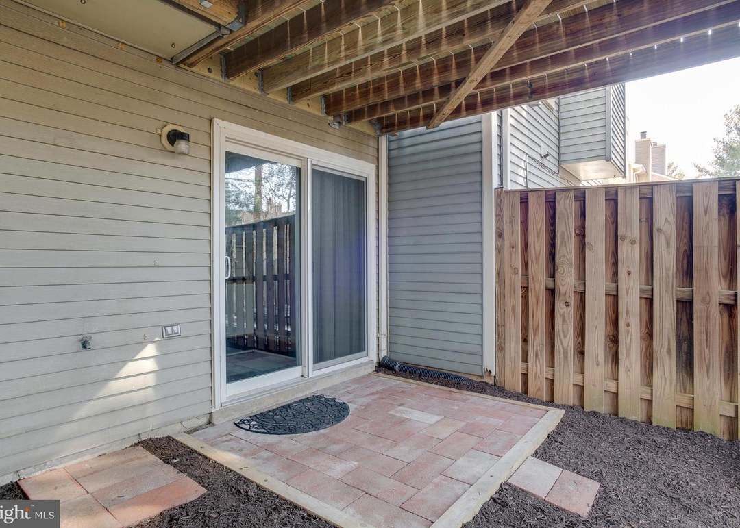 7325 Stream Way, Springfield, VA 22152