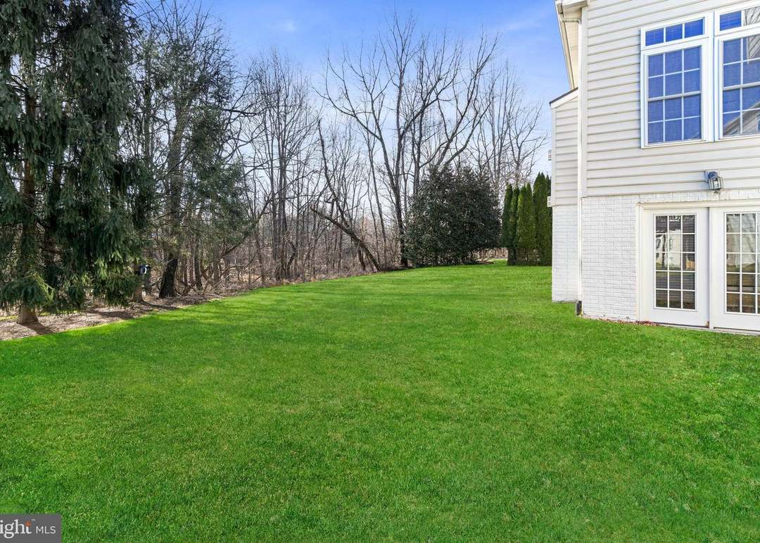 3803 Kendall Dr, Frederick, MD 21704