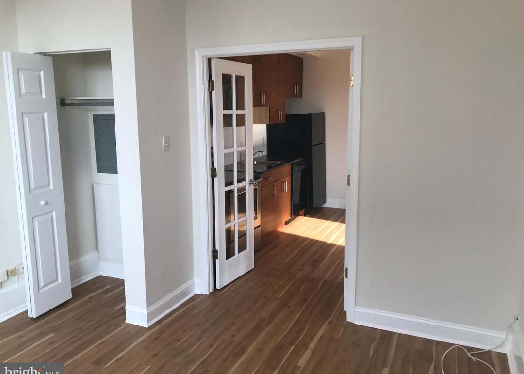 1324 Locust St #1425, Philadelphia, PA 19107