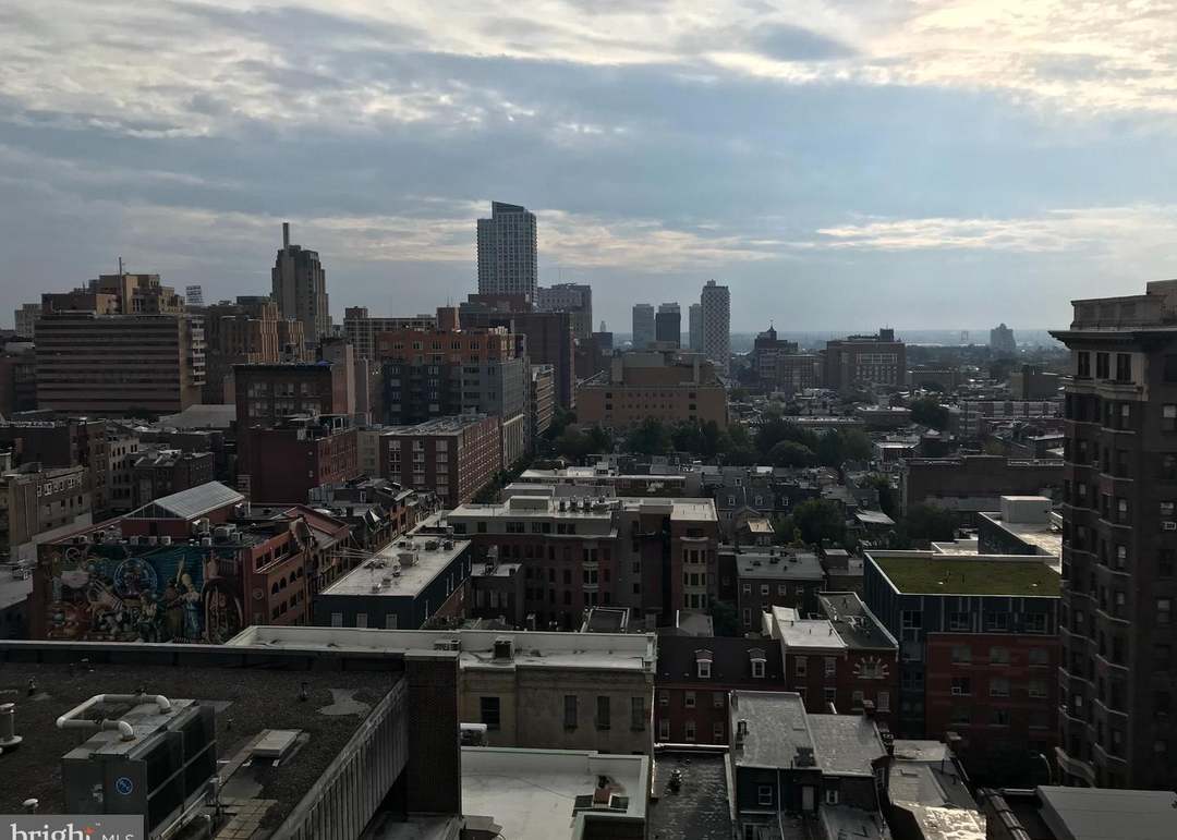 1324 Locust St #1425, Philadelphia, PA 19107