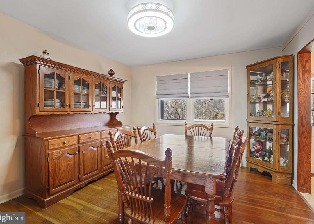 3906 Hay Creek Rd, Birdsboro, PA 19508