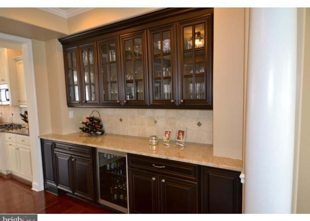 3156 Woods Edge Dr, Garnet Valley, PA 19060