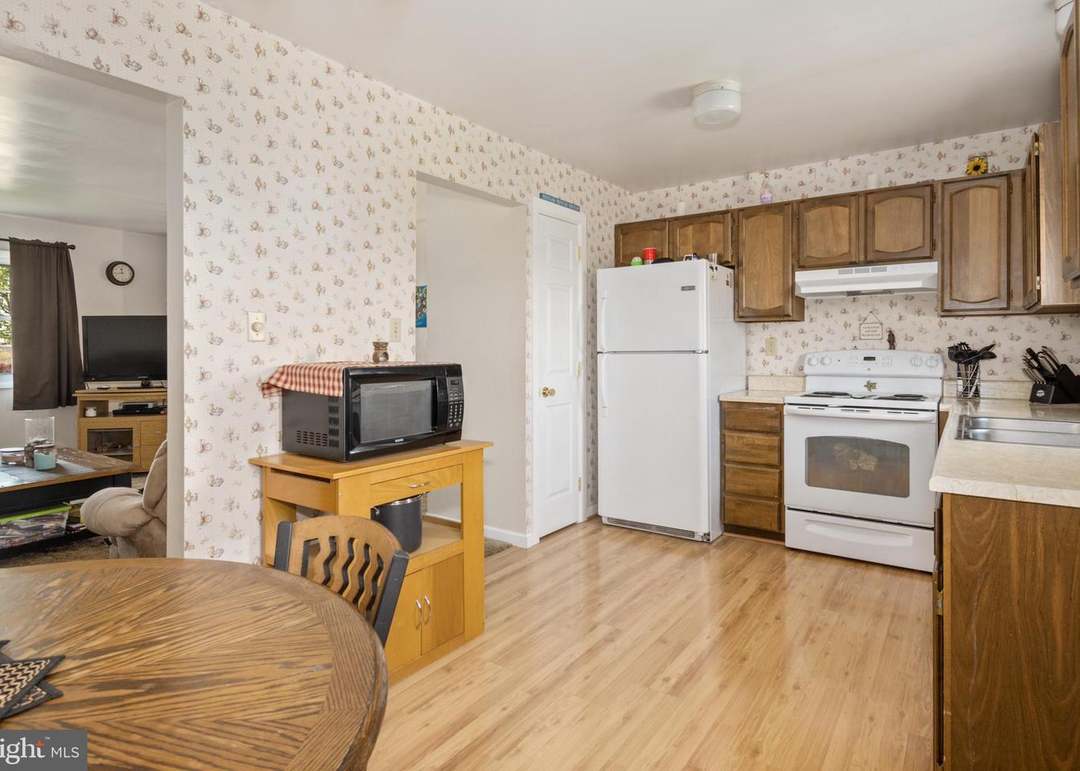 472 Estate Rd, Boyertown, PA 19512