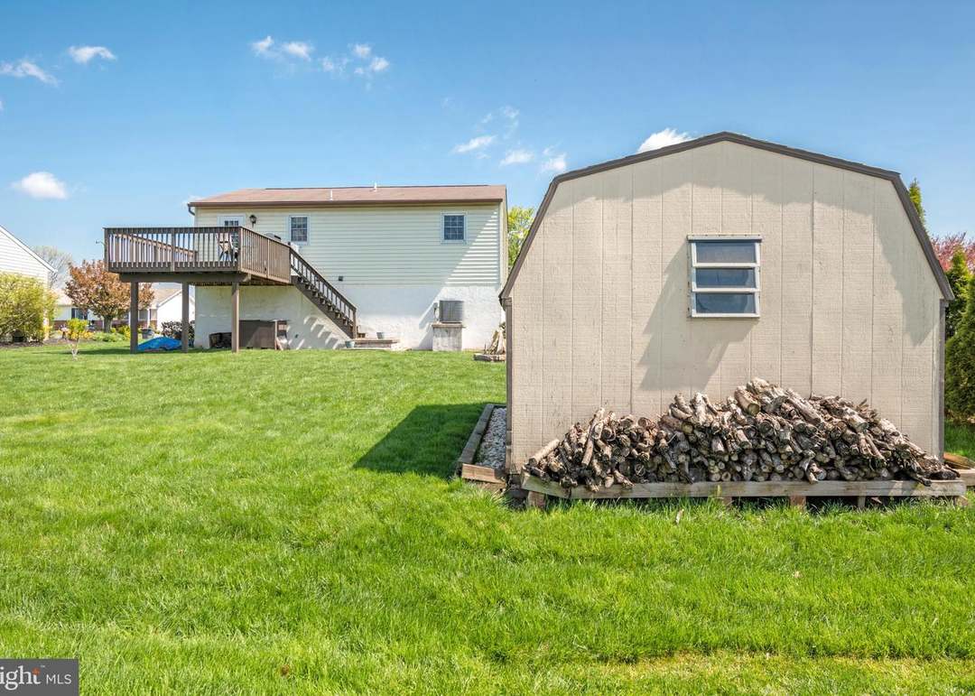 472 Estate Rd, Boyertown, PA 19512