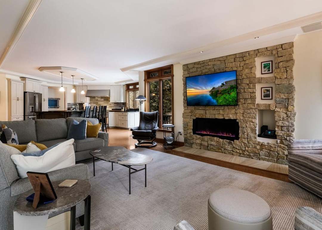 271 Pineville Rd, Newtown, PA 18940