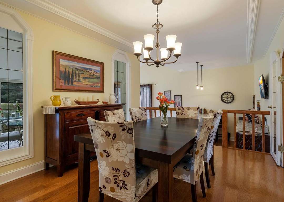 271 Pineville Rd, Newtown, PA 18940