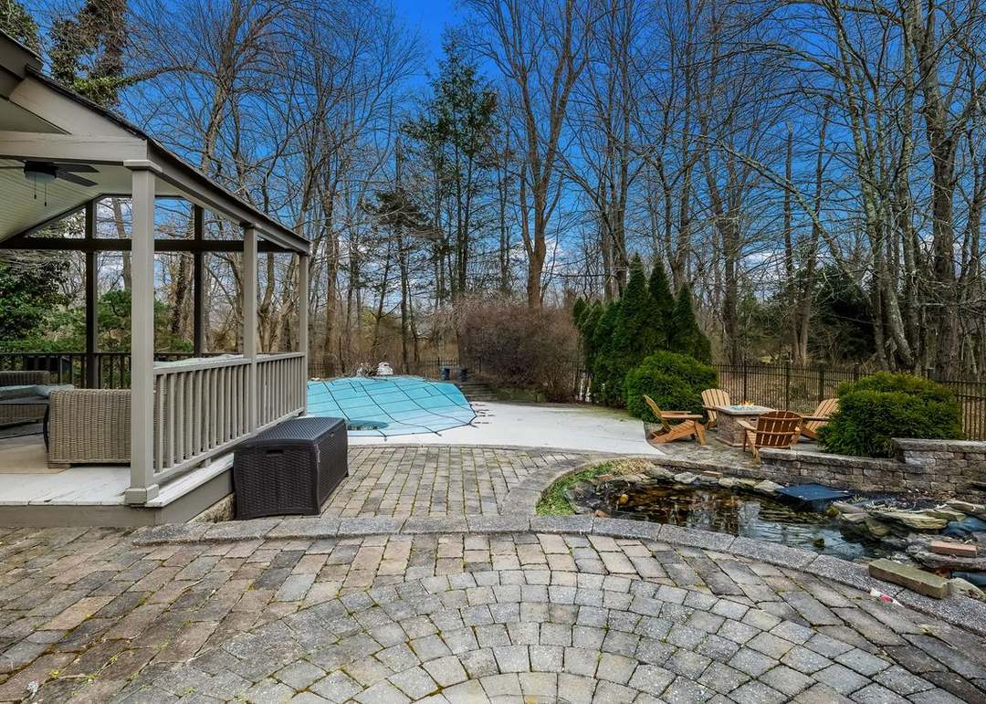 271 Pineville Rd, Newtown, PA 18940