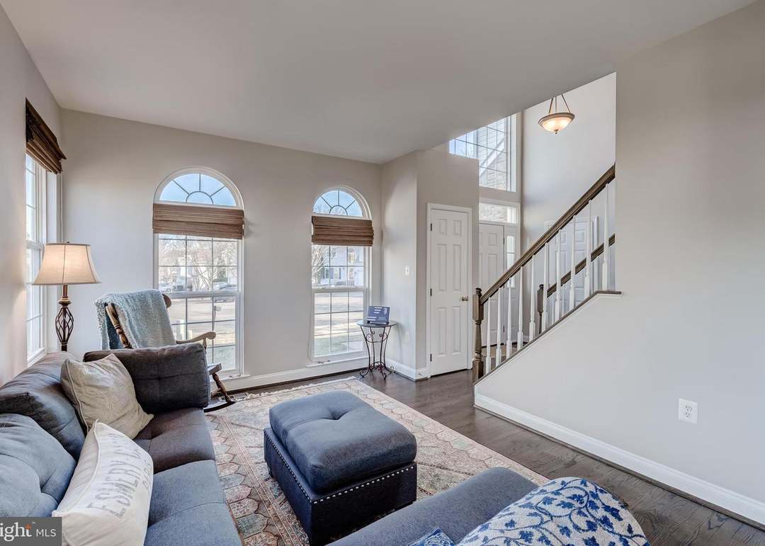111 Stone Ct NE, Leesburg, VA 20176