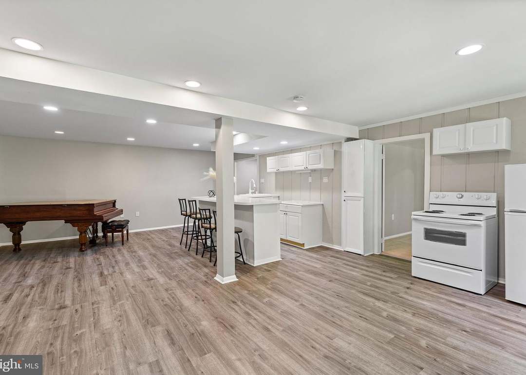 7906 Mulberry Bottom Ct, Springfield, VA 22153