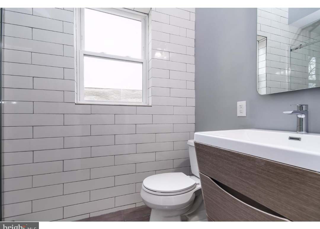 218 E Thompson St, Philadelphia, PA 19125