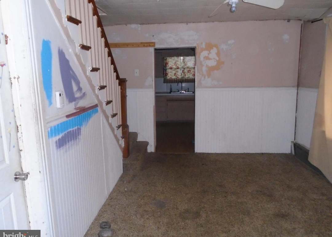 227 Arnot St, Saint Clair, PA 17970