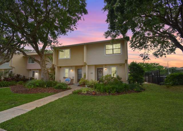 Property at 343 Monika Pl, St Augustine, FL 32080, 2 beds, 2.5 baths