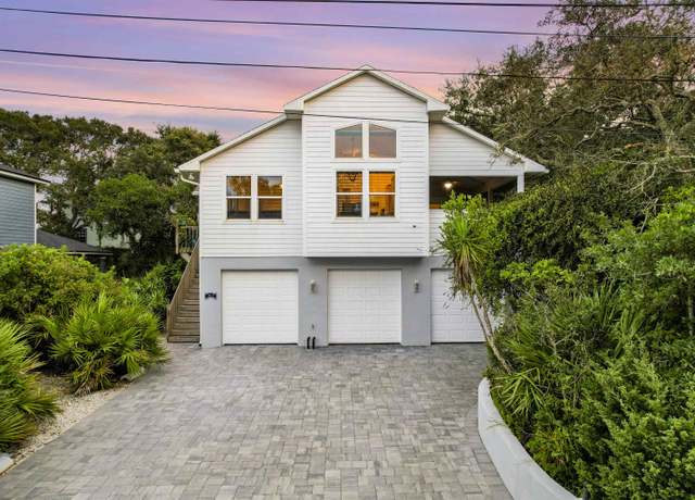 Property at 415 15th St, St Augustine, FL 32084, 3 beds, 3 baths