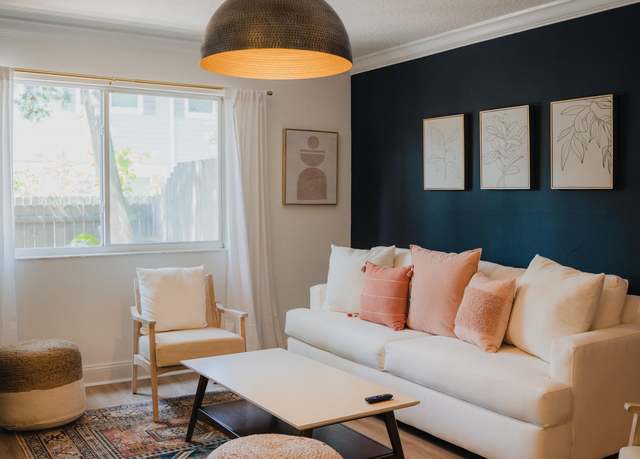 Property at 108 A St Unit B, St Augustine, FL 32080, 3 beds, 2.5 baths