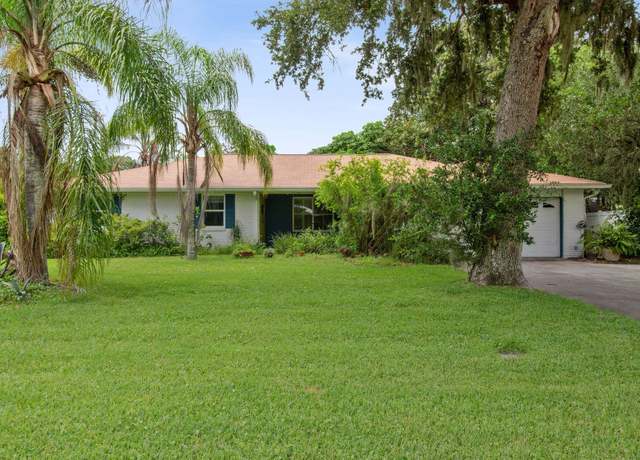 Property at 579 16th St, St Augustine, FL 32080, 4 beds, 2.5 baths