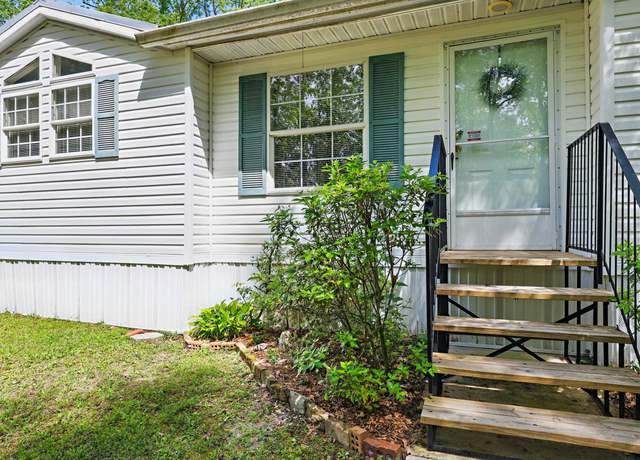 Property at 9700 W Deep Creek Blvd, Hastings, FL 32145, 4 beds, 2 baths
