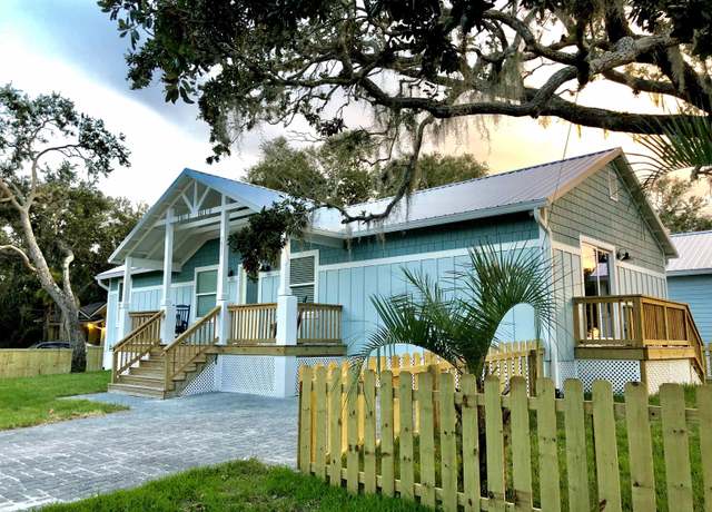 Property at 3877 Laurel St, St Augustine, FL 32084, 4 beds, 2 baths
