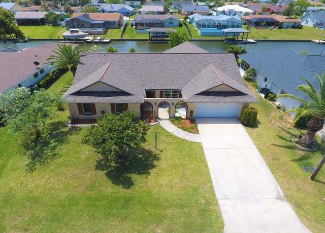Property at 10 Coral Reef Ct, Palm Coast, FL 32137, 3 beds, 3 baths