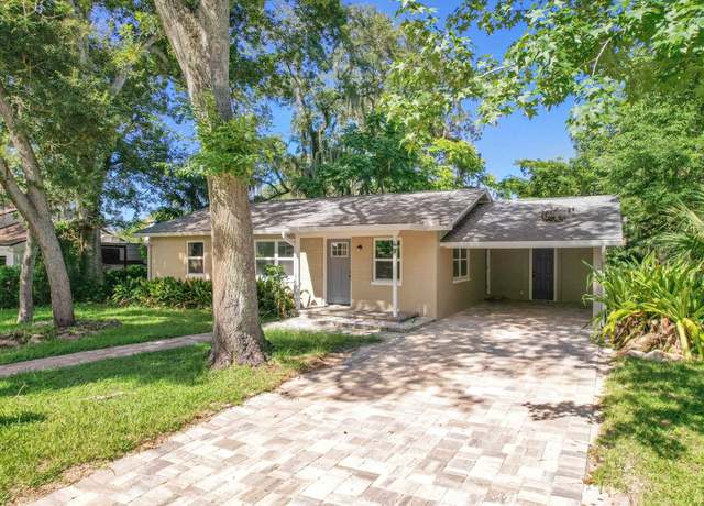 Property at 13 Oak St, St Augustine, FL 32084, 3 beds, 1 bath