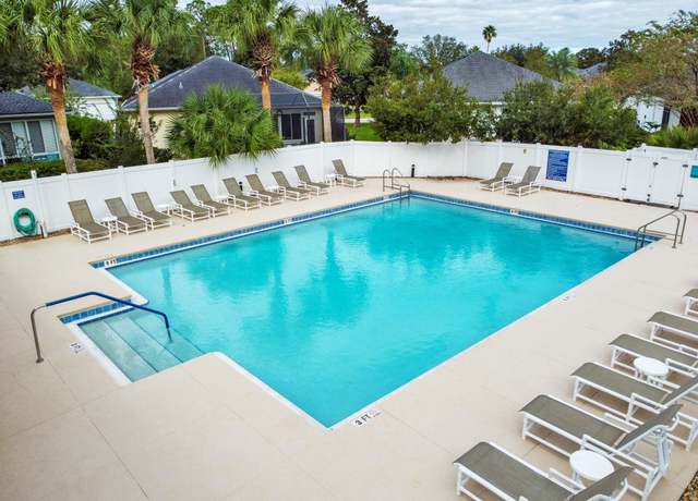 Property at 581 Boxwood Pl, St Augustine, FL 32086, 2 beds, 2 baths