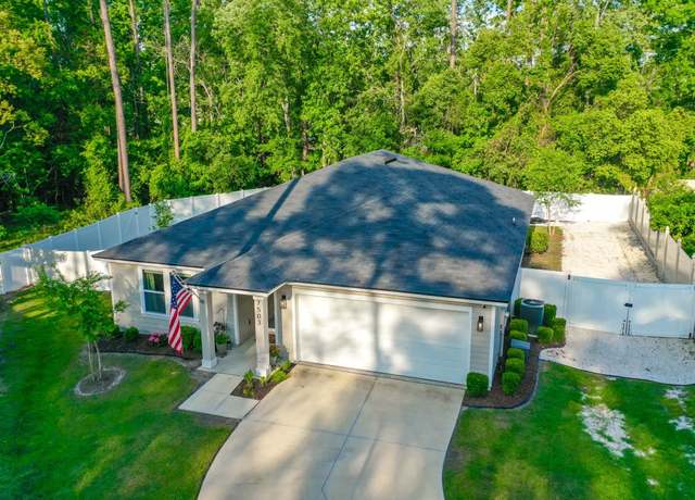 Property at 7503 Caravaca Ct, Jacksonville, FL 32244, 4 beds, 2 baths