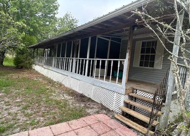 Property at 121 White Pine Ln, Georgetown, FL 32139, 2 beds, 2 baths
