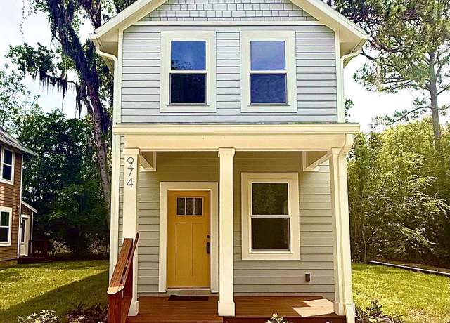 Property at 974 Alexander St, St Augustine, FL 32084, 2 beds, 1.5 baths