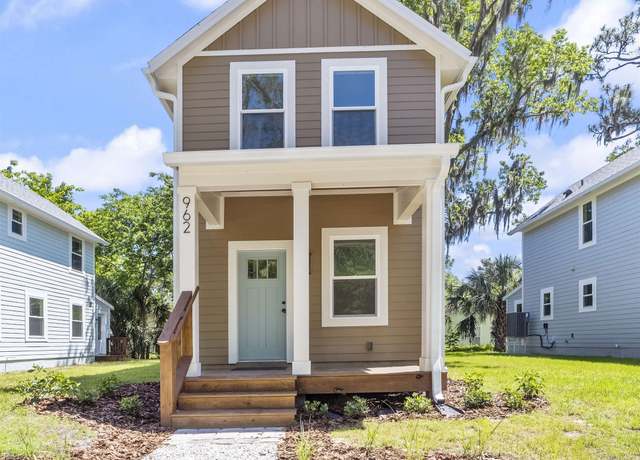 Property at 962 Alexander St, St Augustine, FL 32084, 2 beds, 1.5 baths