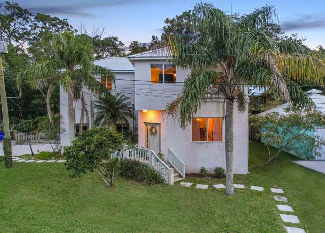 Property at 10 Seminole Dr, St Augustine, FL 32084, 3 beds, 2.5 baths