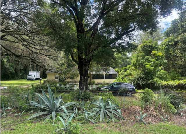 Property at 16325 SE 134th Ct, FL 32195, 3 beds, 1.5 baths